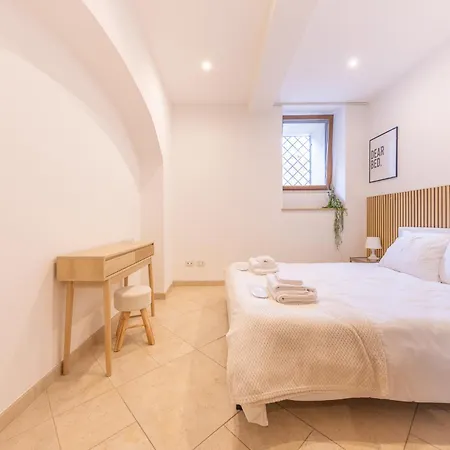Apartment Maison San Gaspare *